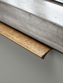 Edge Straight - Antique Brass